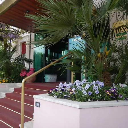 Giardinetto 3* Desenzano del Garda